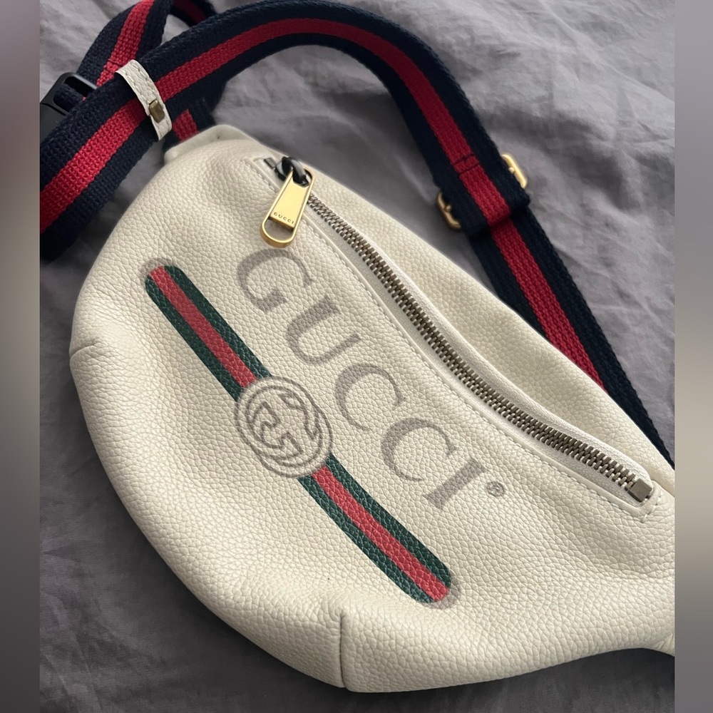 👑✅PRICE FIRM✅👑Gucci Small White Waist Bum Bag. NWOT - Picture 4 of 17